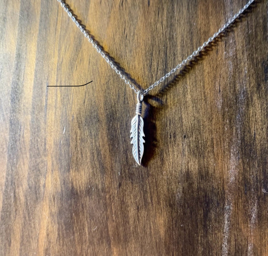 lg feather necklace