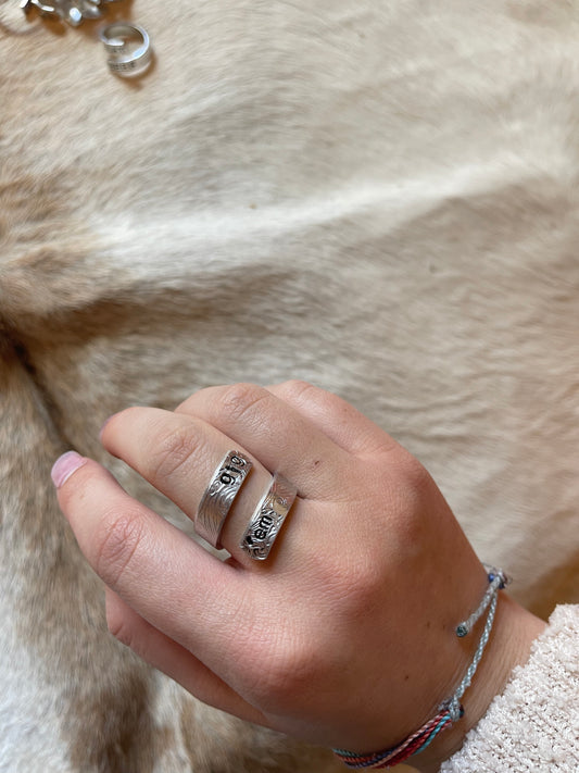 tooled gig 'em ring